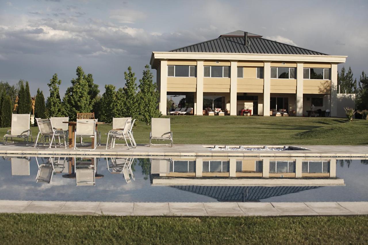 Estancia Mendoza Wine Hotel Tunuyán Esterno foto